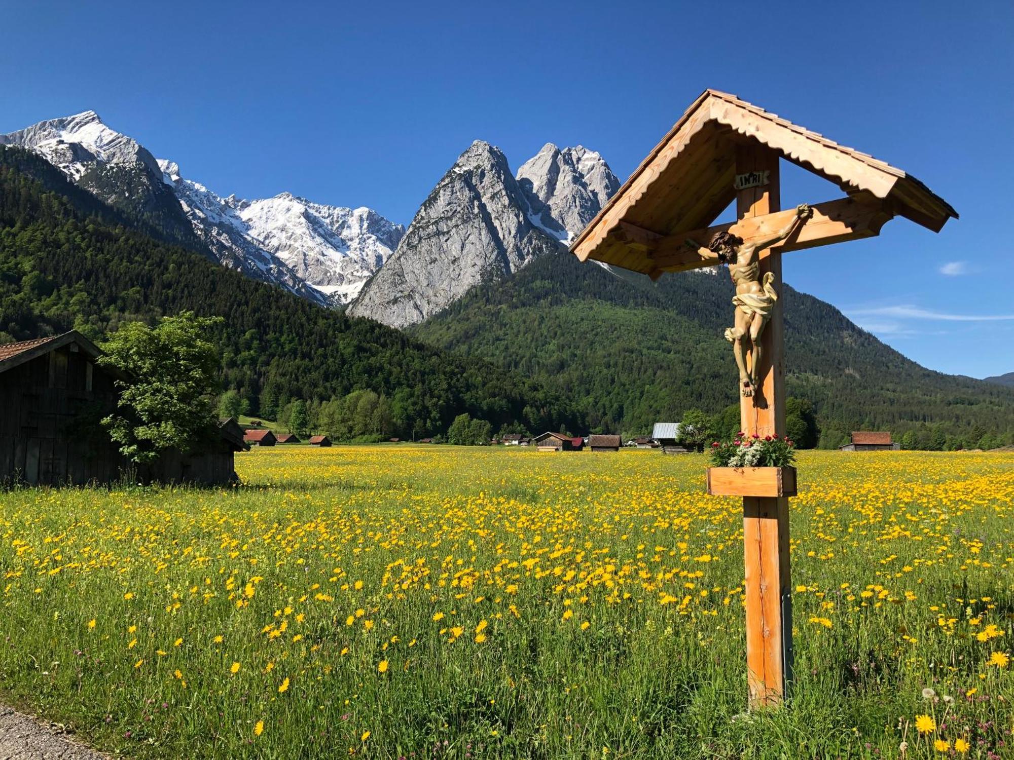 Ferienwohnung Regina Garmisch-Partenkirchen Exterior foto